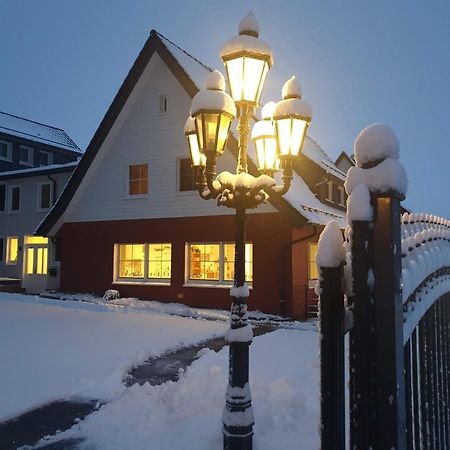 Fewo Winter In Der Villa Waldrand Mit Zwei Balkonen Bad Wünnenberg Εξωτερικό φωτογραφία